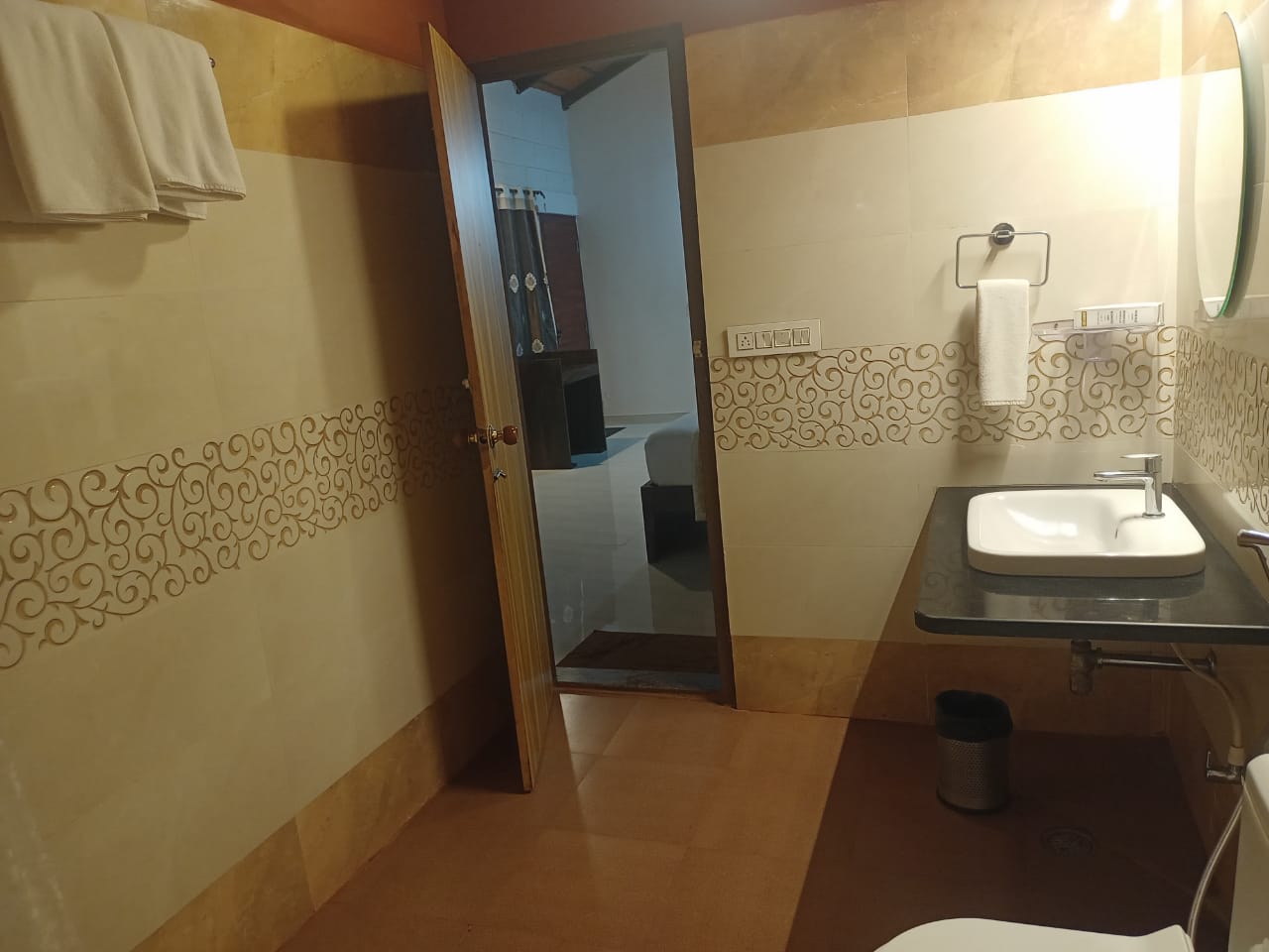 CBH family bathroom 2